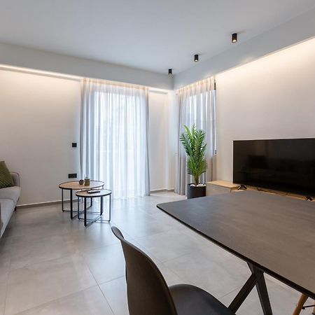 Studio W/King Size Bed Near The Heart Of Kalamata Exterior photo